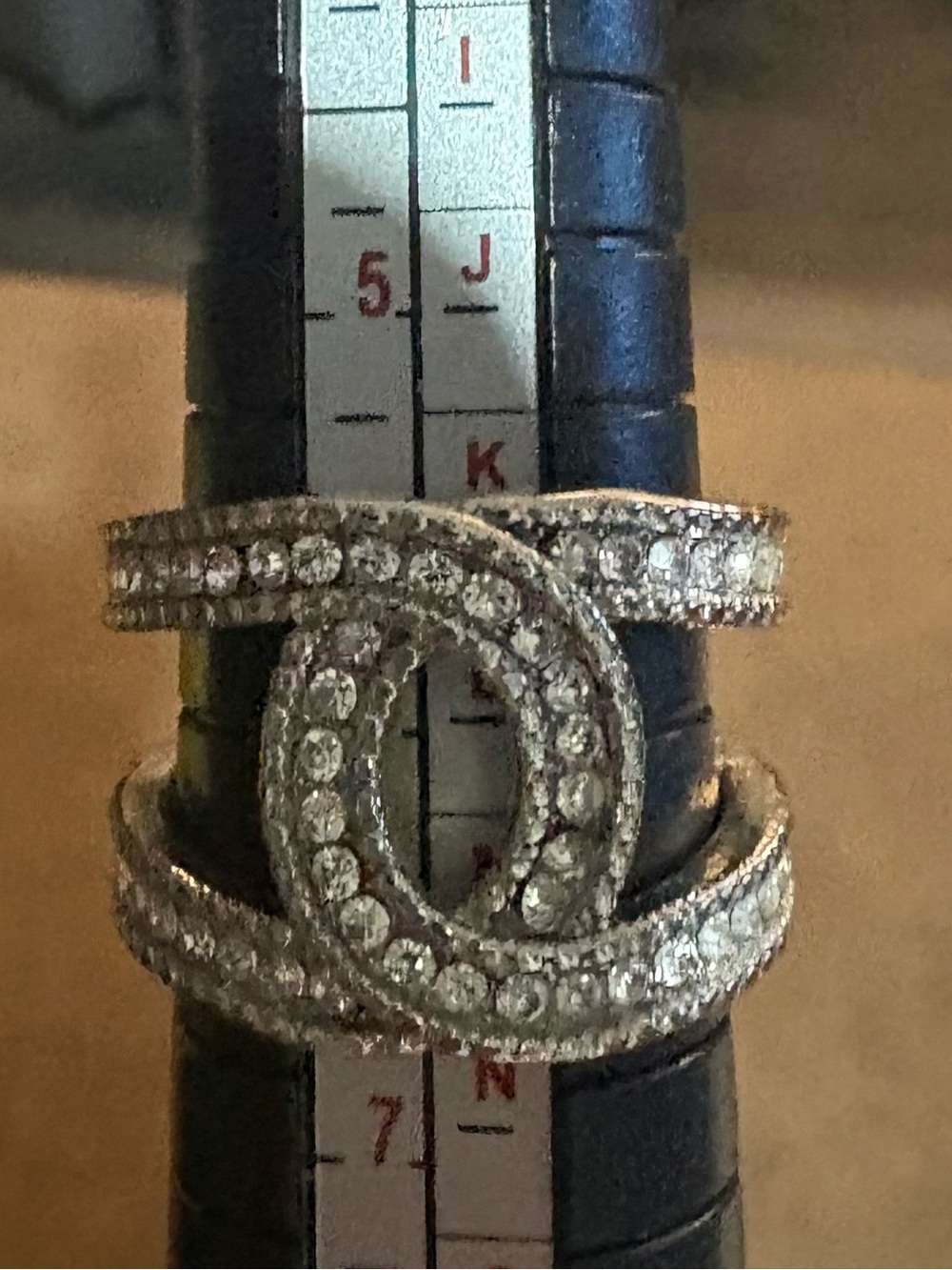 Crystal Interlocking Double-Circle Fashion Ring, 5.5 - Picture 2 of 4